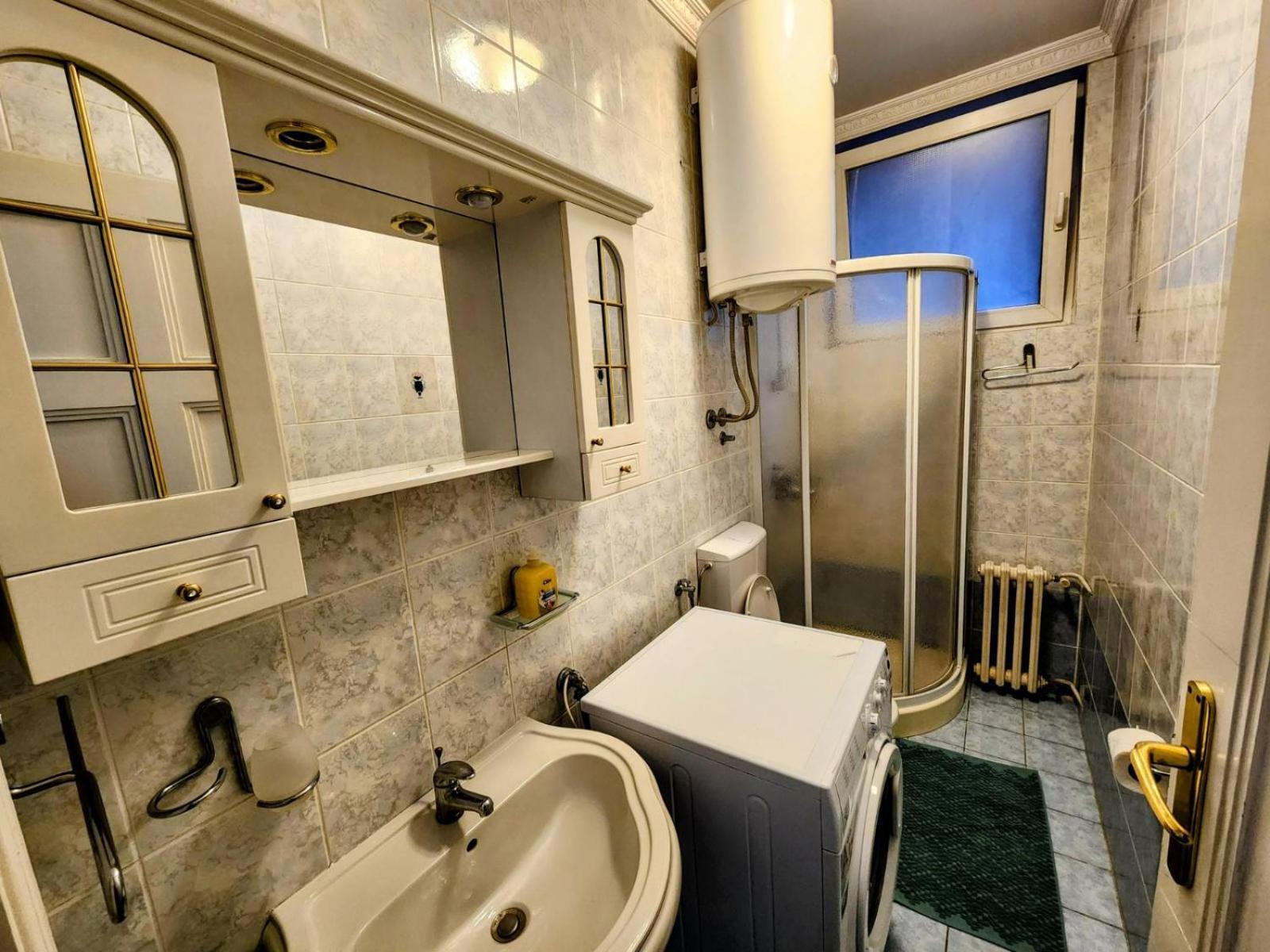 Authentic Belgrade Centre Apartments For Large Groups, Republic Square - Up To 47 People In 5 Apartments Habitación foto