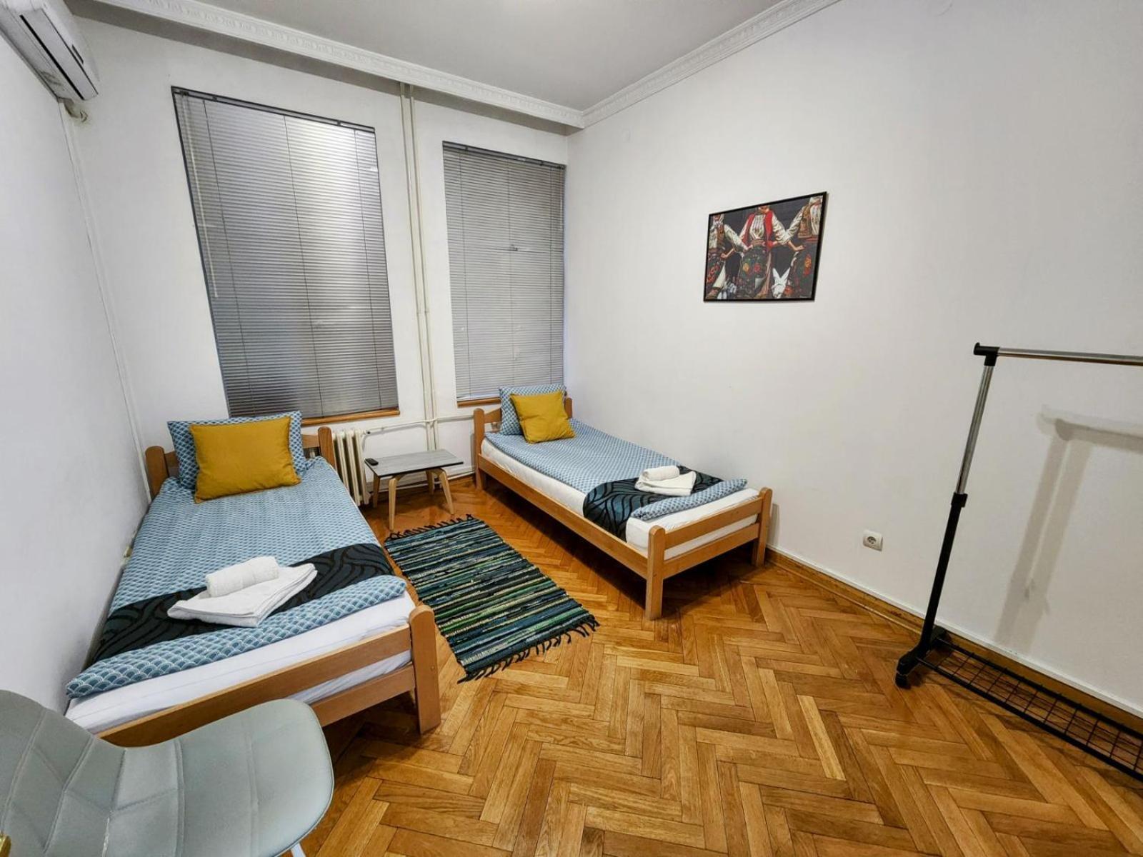 Authentic Belgrade Centre Apartments For Large Groups, Republic Square - Up To 47 People In 5 Apartments Habitación foto