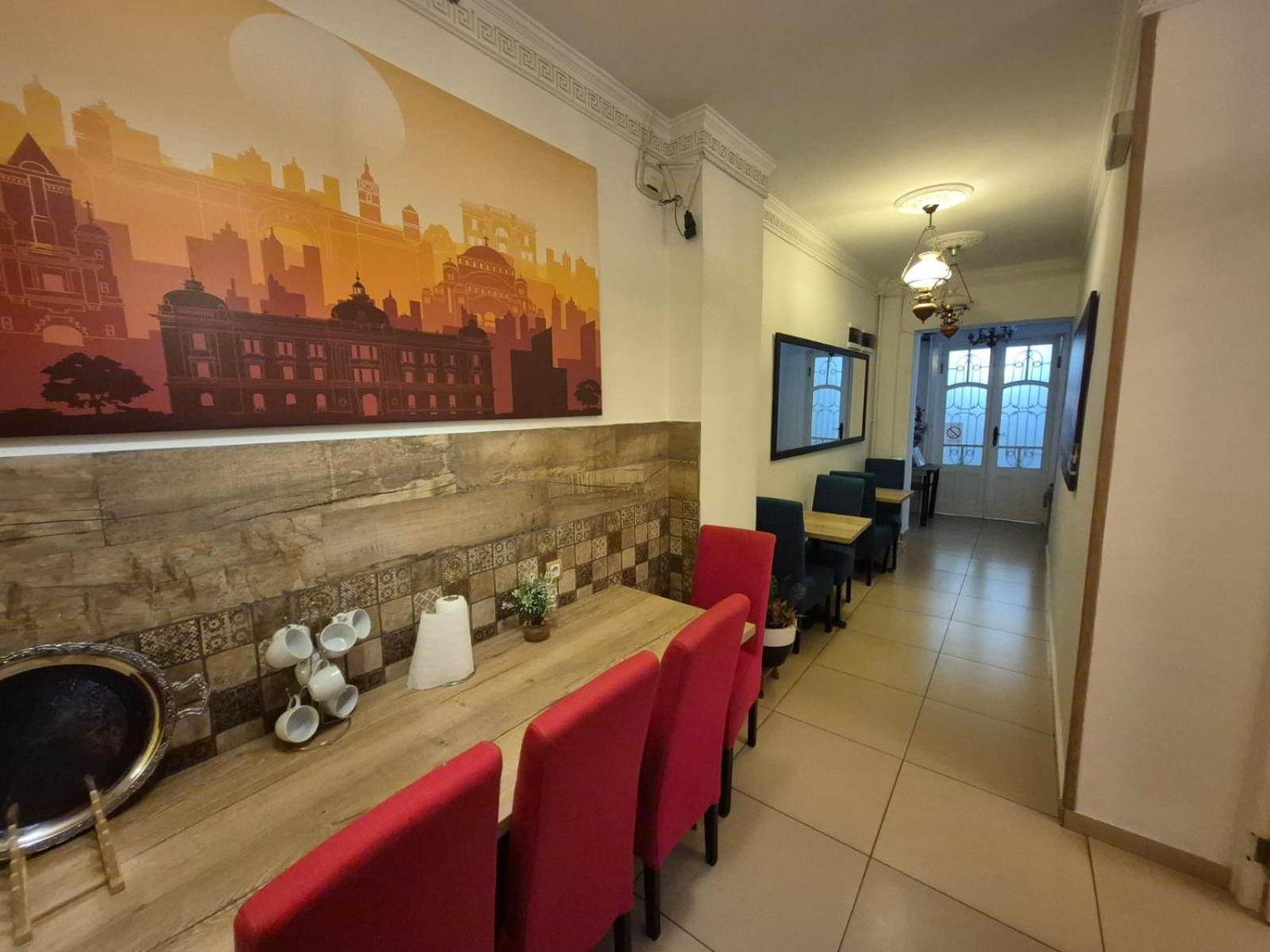 Authentic Belgrade Centre Apartments For Large Groups, Republic Square - Up To 47 People In 5 Apartments Habitación foto