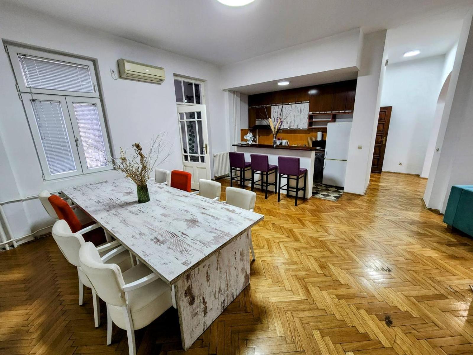 Authentic Belgrade Centre Apartments For Large Groups, Republic Square - Up To 47 People In 5 Apartments Habitación foto